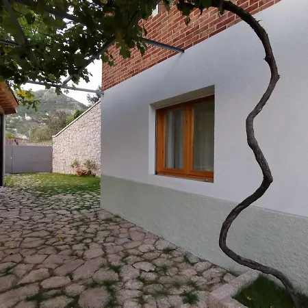 Vendégház Rira - Rrajce, Shebenik 3*