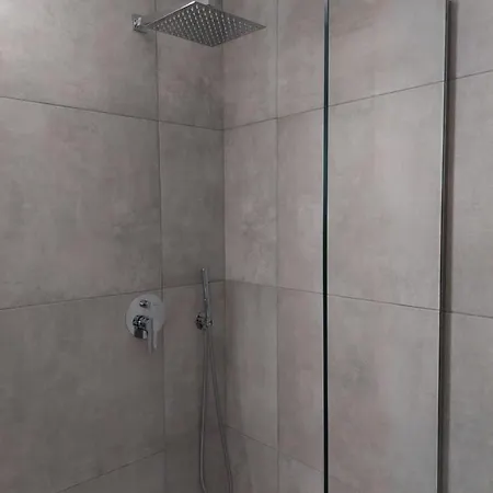 Vendégház Rira - Rrajce, Shebenik Perrenjas