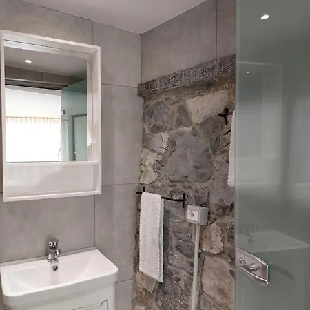 Rira - Rrajce, Shebenik Vendégház 3*