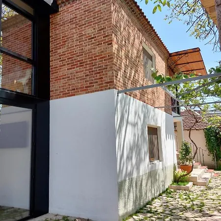 Rira - Rrajce, Shebenik Vendégház Perrenjas