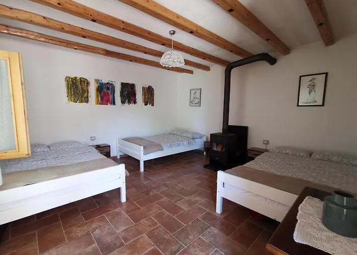 Rira - Rrajce, Shebenik Penzion 3*