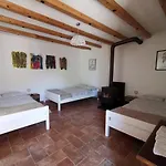 Rira - Rrajce, Shebenik Πανσιόν 3*