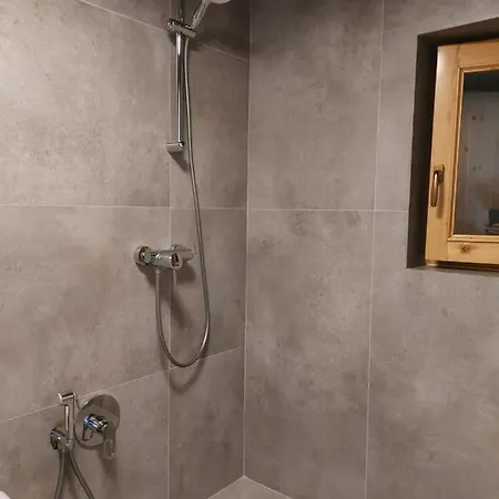 Rira - Rrajce, Shebenik 게스트하우스