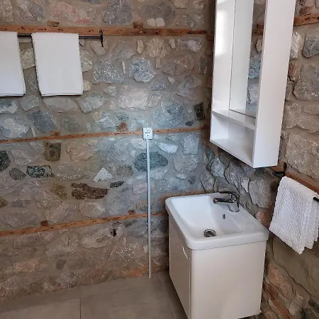 Casa de hóspedes Rira - Rrajce, Shebenik 3*
