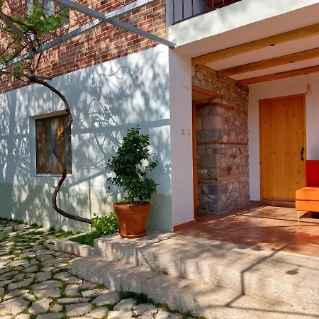 Rira - Rrajce, Shebenik 게스트하우스 Perrenjas